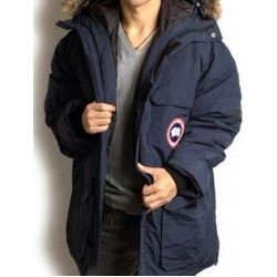 Пуховик Canada Goose